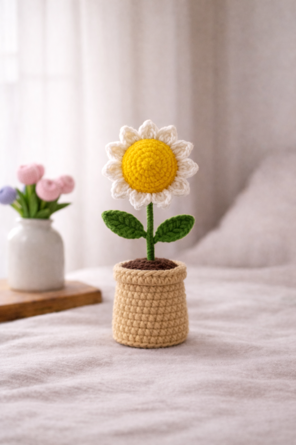 Golden Glow Daisy Pot